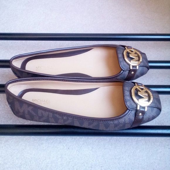 MICHAEL KORS Women's Logo Fulton Flats - NEW NWOB - Picture 6 of 8